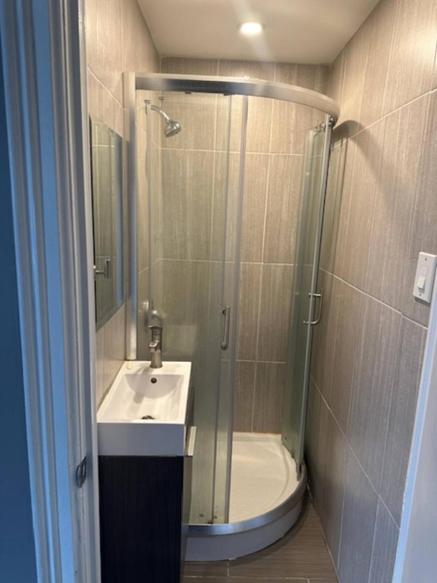 Away From 2bd Holiday home *